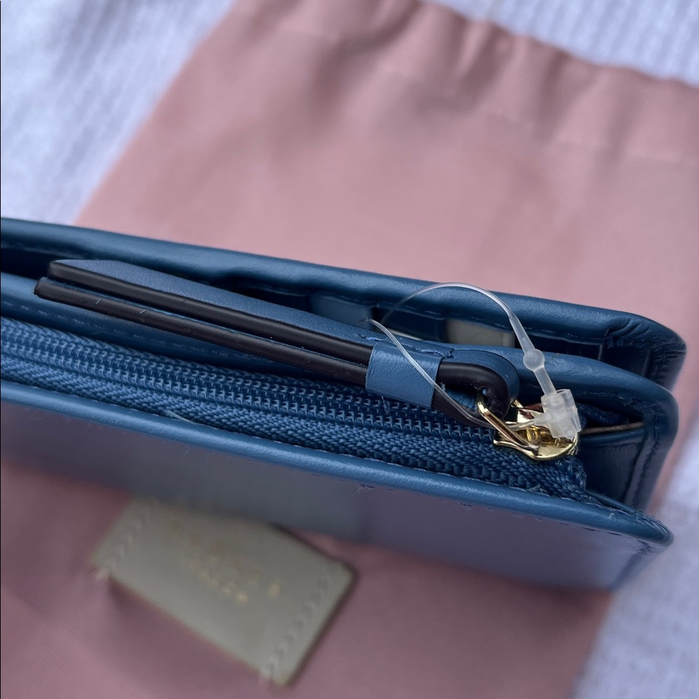 Authentic Radley Bi Fold Wallet - Picture 7 of 14